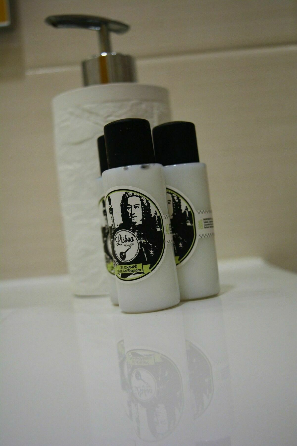 Appartamento Almirante Deluxe By Homing Lisbona Esterno foto